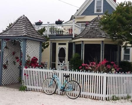 Miss Molly'S Inn Chincoteague Extérieur photo